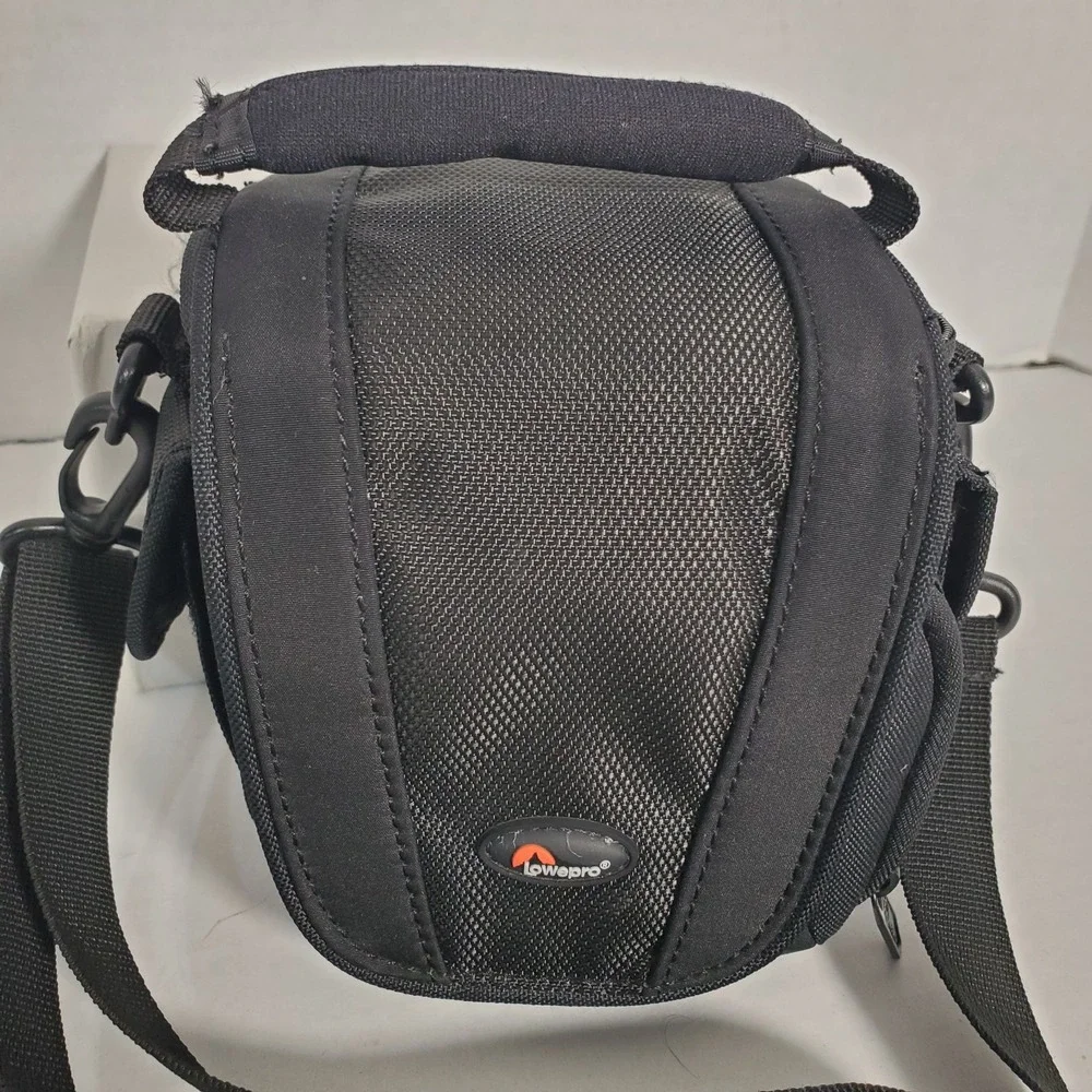 HEAVY DUTY PADDED LOWEPRO EDIT-100 CAMERA‎ BAG - BLACK - With Shoulder Strap LN
